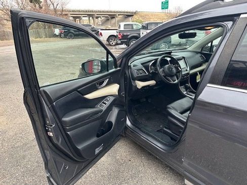 Used 2022 Subaru Ascent Limited w/ Technology Package image 10