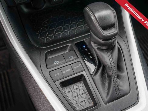 Used 2024 Toyota RAV4 XLE FWD image 15