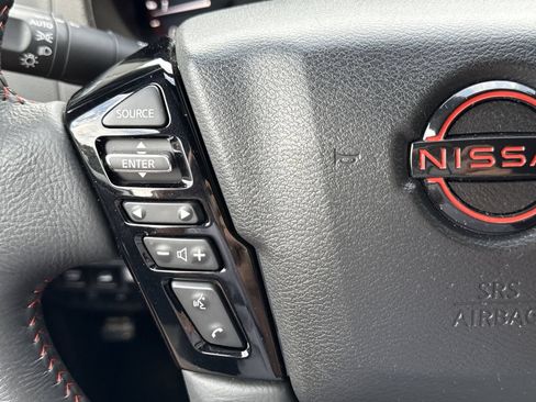 Used 2025 Nissan Frontier PRO-4X AWD/4WD image 20