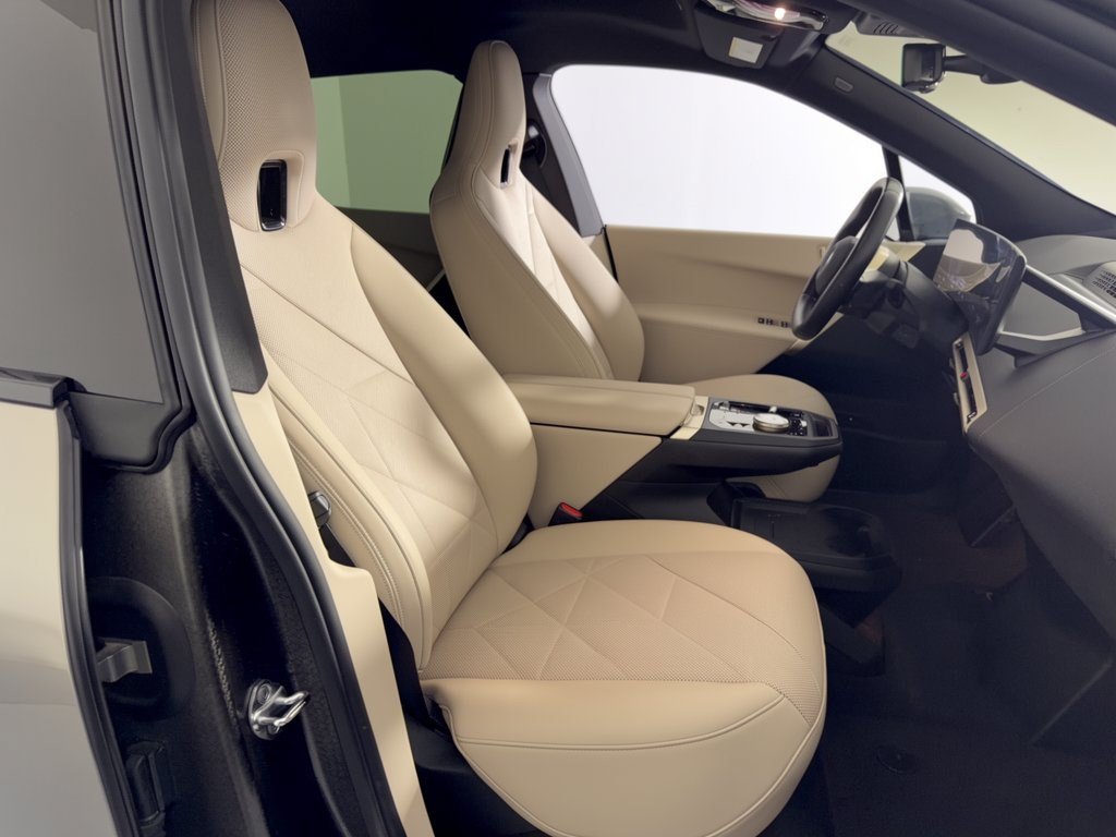 Certified 2024 BMW iX xDrive50 AWD/4WD image 30