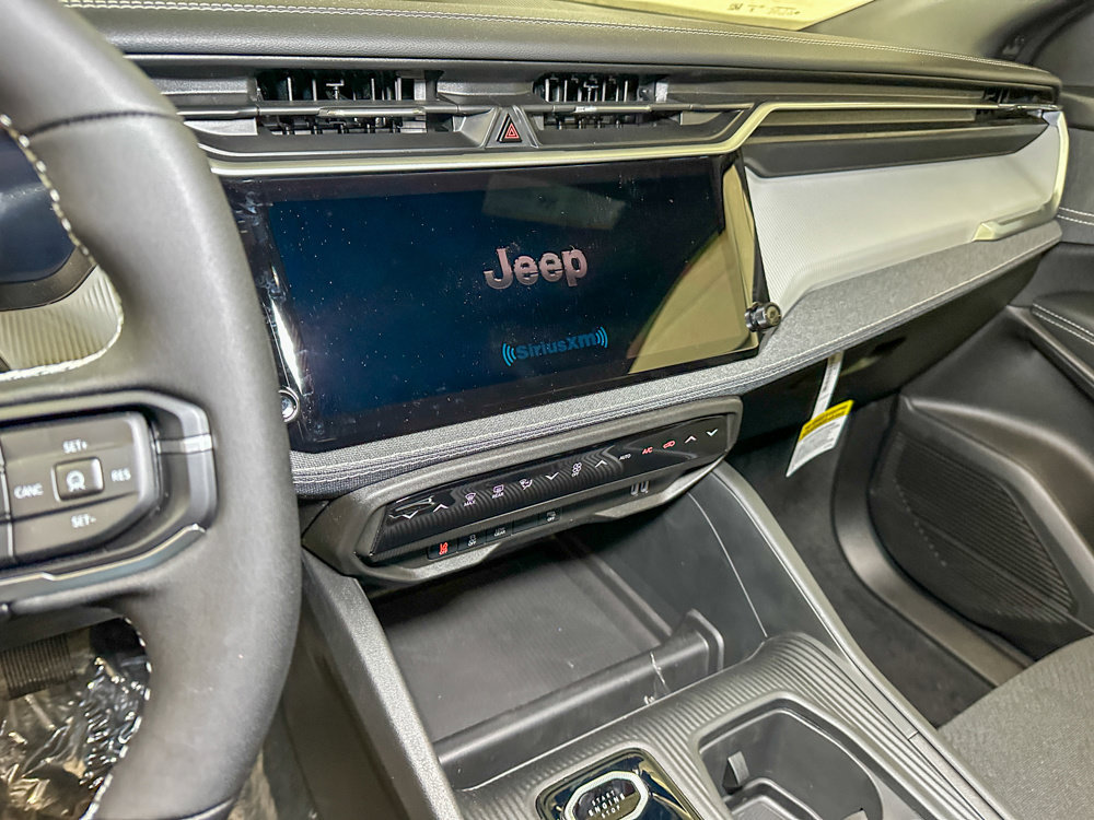 New 2026 Jeep Cherokee Laredo AWD/4WD image 26