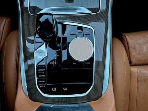 Used 2019 BMW X5 xDrive40i w/ M Sport Package image 24
