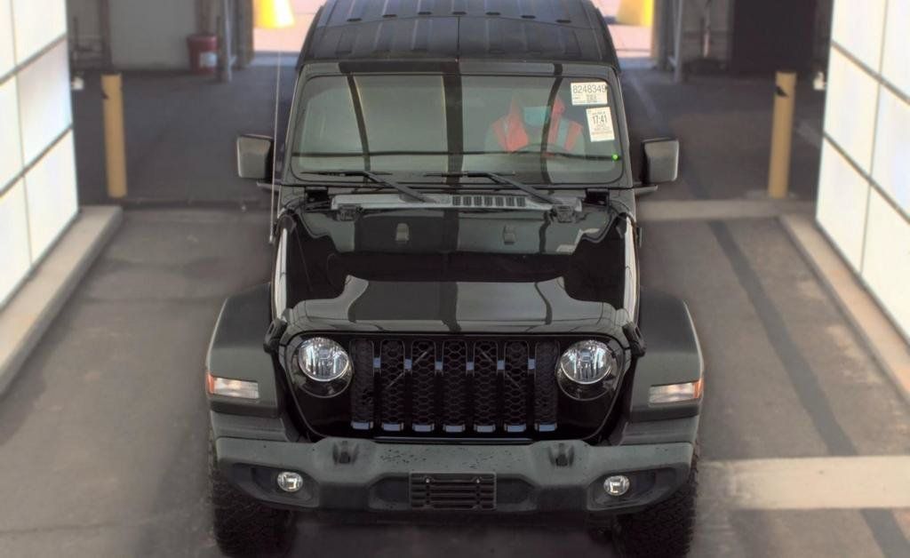 Used 2020 Jeep Gladiator Sport w/ Quick Order Package 24S AWD/4WD image 2