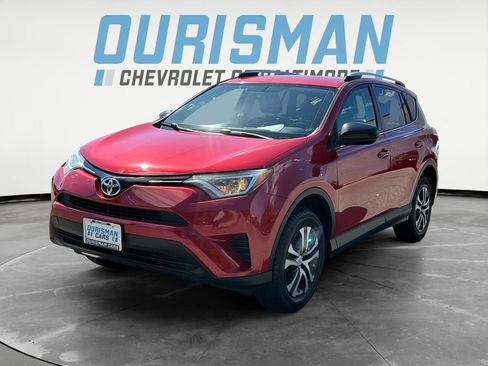 Used 2016 Toyota RAV4 LE AWD/4WD image 2