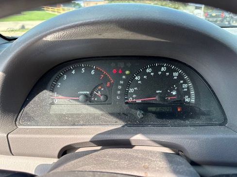 Used 2004 Toyota Camry SE FWD image 12