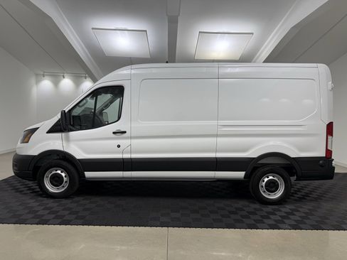 New 2025 Ford Transit 250 148 Medium Roof w/ Load Area Protection Package image 5