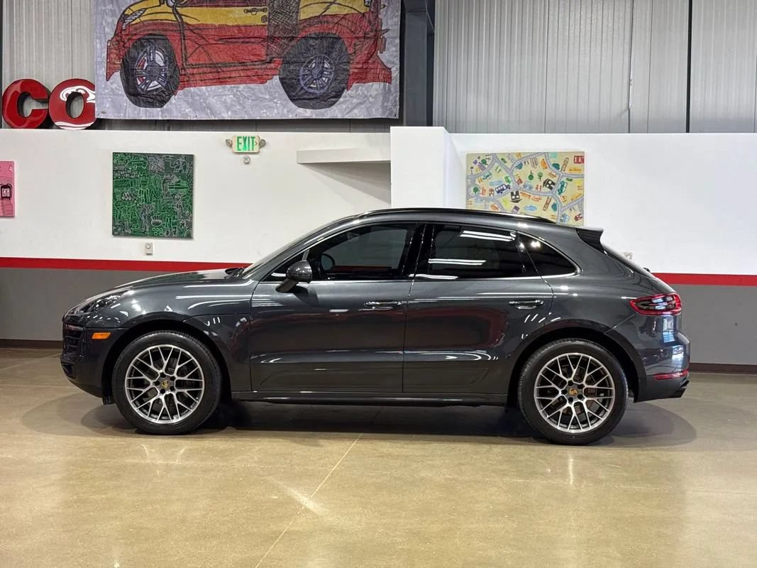 Used 2018 Porsche Macan Sport Edition AWD/4WD image 4