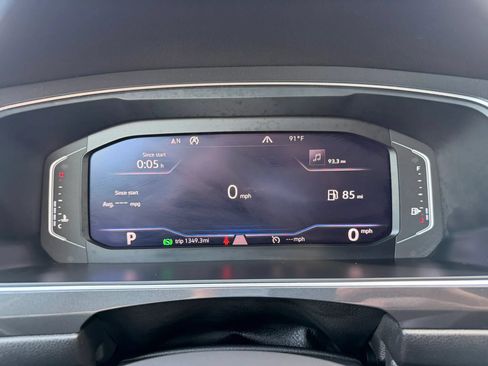 Used 2019 Volkswagen Tiguan SEL Premium R-Line AWD/4WD image 16