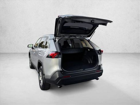 Used 2024 Toyota RAV4 XLE image 7