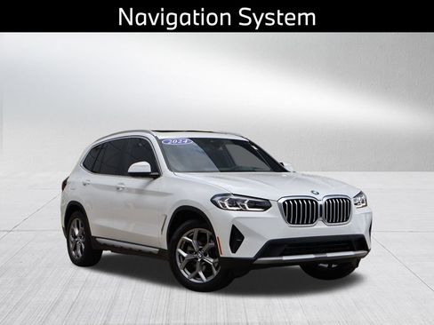 Used 2024 BMW X3 xDrive30i w/ Premium Package AWD/4WD image 3