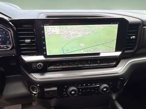 Used 2025 Chevrolet Silverado 1500 High Country image 23