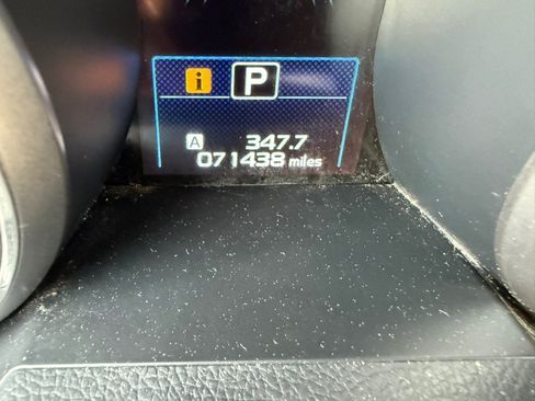 Used 2018 Subaru Outback 2.5i Limited AWD/4WD image 14