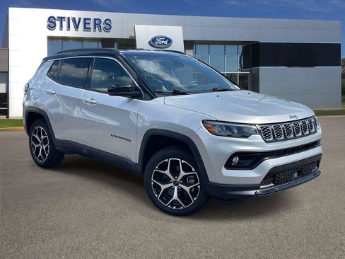 Used 2026 Jeep Compass Limited AWD/4WD image 1