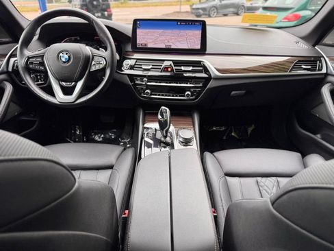 Used 2023 BMW 530i xDrive w/ Premium Package AWD/4WD image 13