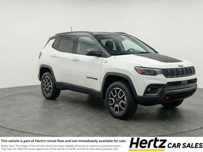 Used 2025 Jeep Compass Trailhawk