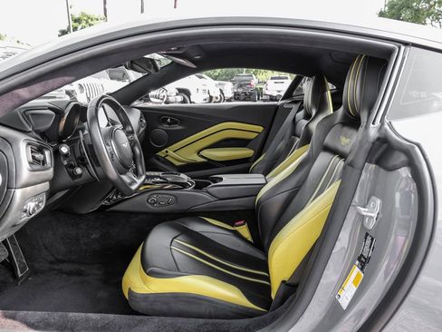 Used 2020 Aston Martin V8 Vantage Coupe RWD image 33