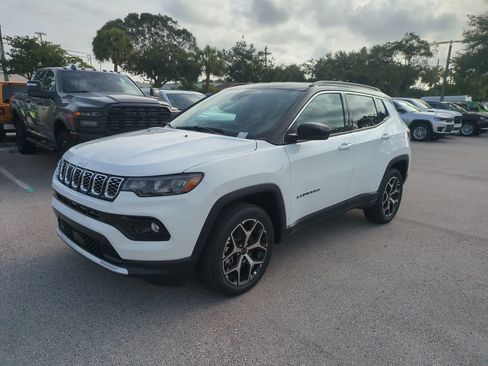 New 2026 Jeep Compass Limited AWD/4WD image 9