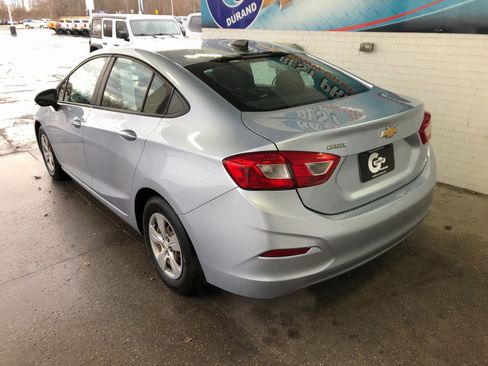 Certified 2017 Chevrolet Cruze LS image 6