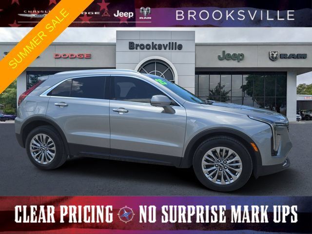 Used 2025 Cadillac XT4 Premium Luxury FWD image 1
