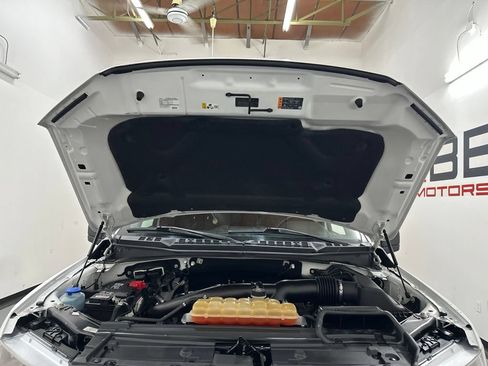 Used 2018 Ford F150 XLT w/ Equipment Group 302A Luxury AWD/4WD image 5