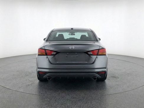 Used 2025 Nissan Altima 2.5 SV FWD image 7