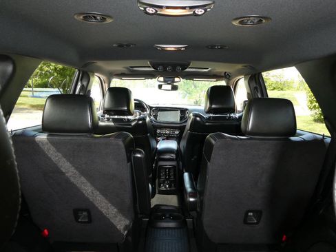 Used 2021 Dodge Durango R/T image 28