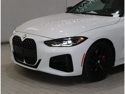 Certified 2024 BMW 440i xDrive Convertible w/ Premium Package AWD/4WD image 3