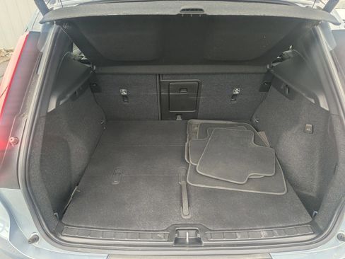 Used 2022 Volvo XC40 T5 Momentum AWD/4WD image 20