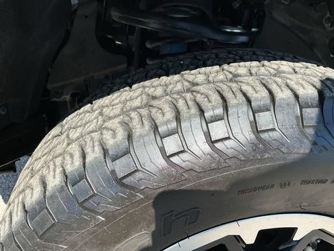 Used 2024 Toyota Tacoma TRD Off-Road AWD/4WD image 21
