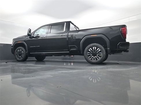 New 2026 GMC Sierra 3500 Denali Ultimate image 27