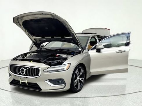 Used 2019 Volvo S60 T6 Inscription AWD/4WD image 13