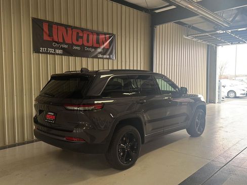 New 2026 Jeep Grand Cherokee Limited w/ Limited Altitude Package image 6