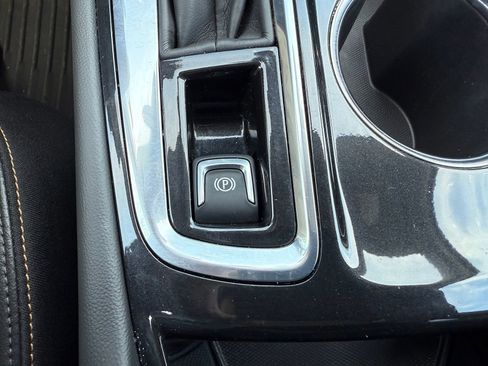 Certified 2022 Chevrolet Equinox Premier AWD/4WD image 28