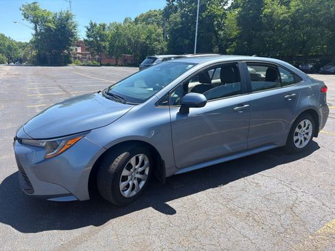 Used 2023 Toyota Corolla LE w/ Carpet Mat Package (TMS) FWD image 8