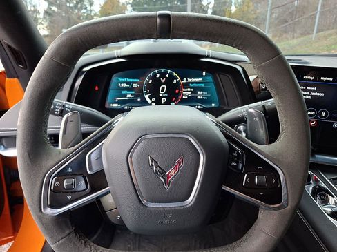 Used 2023 Chevrolet Corvette Stingray Coupe w/ Z51 Performance Package image 17