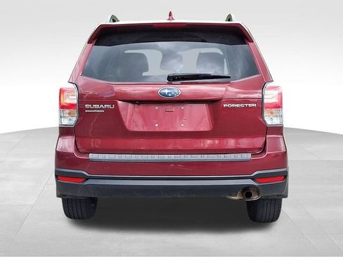 Used 2018 Subaru Forester 2.5i Premium w/ All-Weather Package AWD/4WD image 5