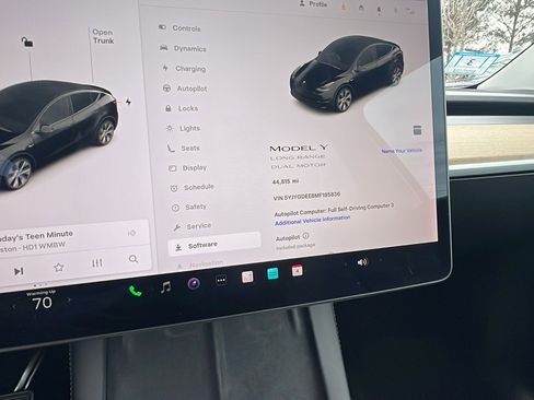 Used 2021 Tesla Model Y Long Range image 29