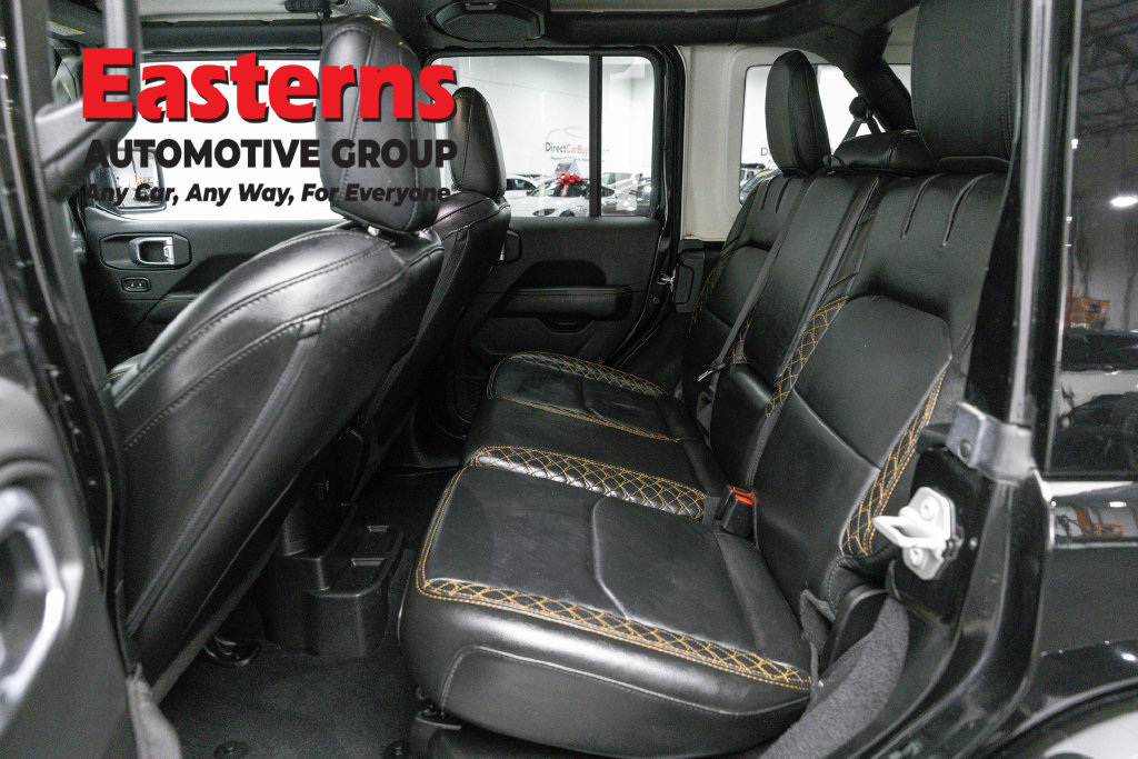 Used 2023 Jeep Wrangler Unlimited Sahara AWD/4WD image 23
