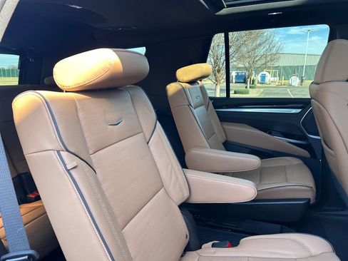 Certified 2026 Cadillac Escalade Luxury w/ LPO, Floor Liner Package image 40