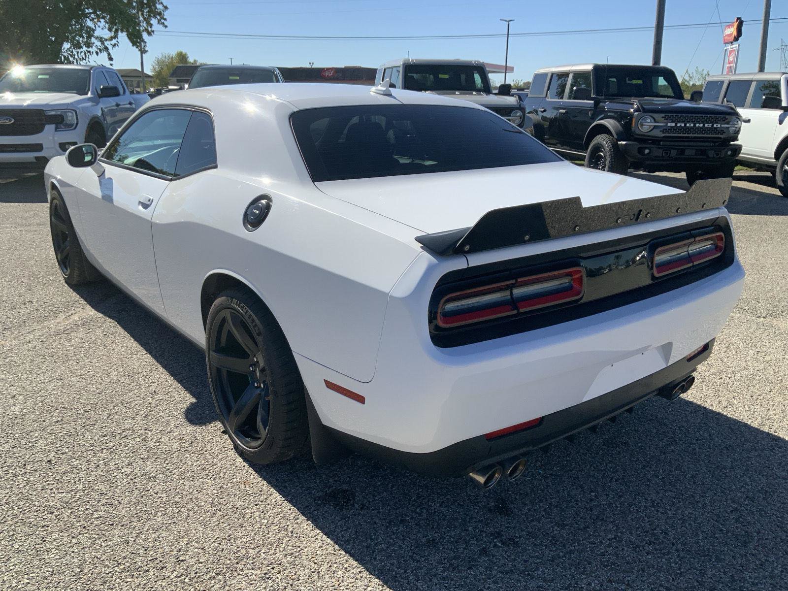 Used 2019 Dodge Challenger R/T Scat Pack w/ Driver Convenience Group RWD image 10