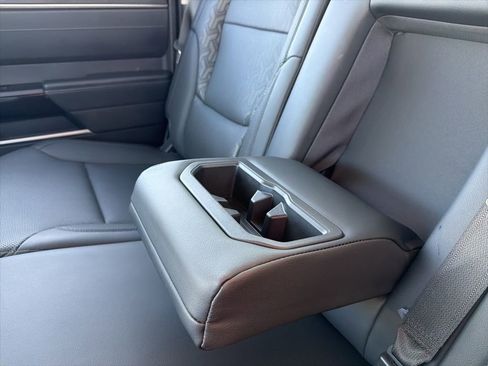 Used 2022 Toyota Tundra Limited image 36