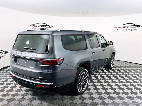 Used 2024 Jeep Wagoneer L Series III w/ Premium Group I AWD/4WD image 8