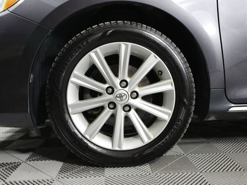 Used 2014 Toyota Camry XLE w/ Leather Package FWD image 9