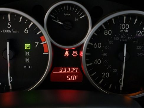 Used 2009 MAZDA MX-5 Miata Grand Touring w/ Premium Pkg image 31