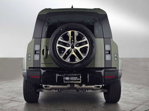 New 2026 Land Rover Defender 110 S image 4