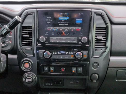 Used 2023 Nissan Titan PRO-4X w/ Pro-4x Convenience Package AWD/4WD image 17