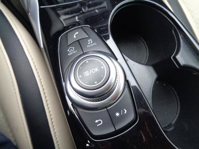 Used 2019 INFINITI QX30 FWD image 32