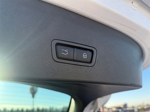 Used 2024 Alfa Romeo Tonale Ti w/ Premium Interior Package image 10