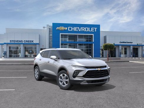 New 2026 Chevrolet Blazer LT w/ Convenience Package AWD/4WD image 9