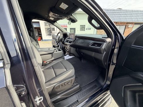 Used 2023 Chevrolet Tahoe 4WD image 28